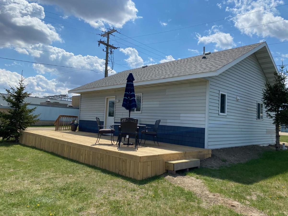 Pelican Motel Pelican Rapids Екстериор снимка