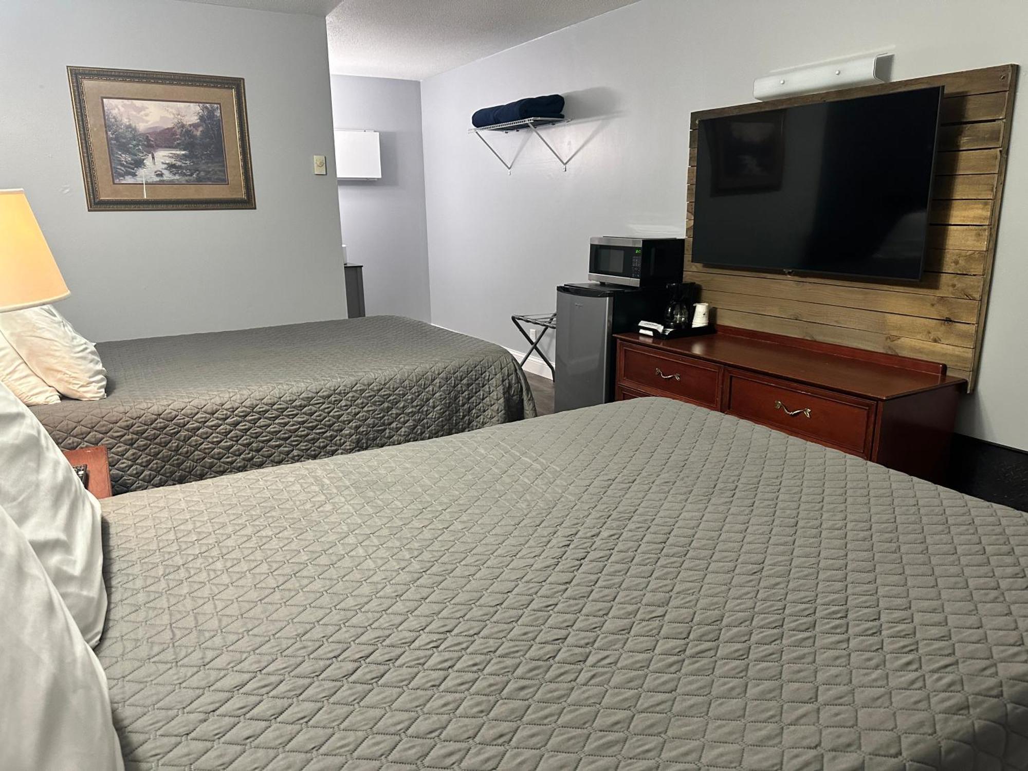 Pelican Motel Pelican Rapids Екстериор снимка
